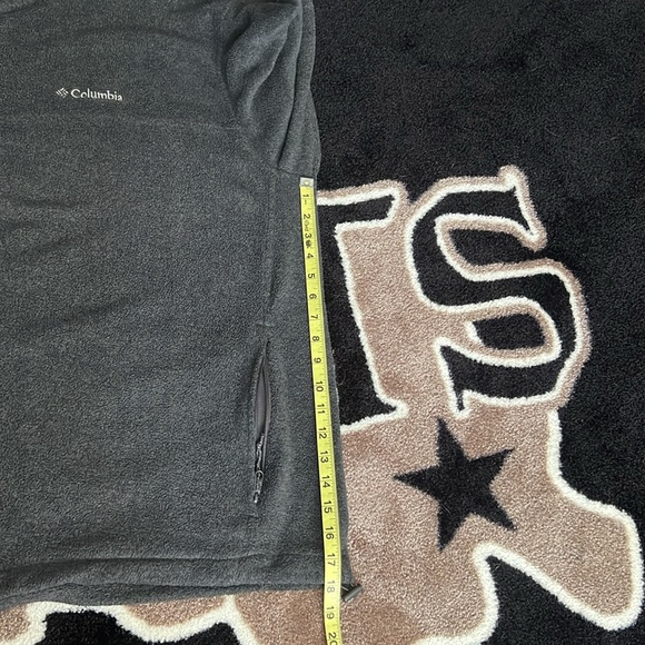 Cozy Columbia Fleece - Picture 4 of 6